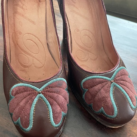 Ted Baker London Embroidered Leather Pumps - Picture 2 of 6